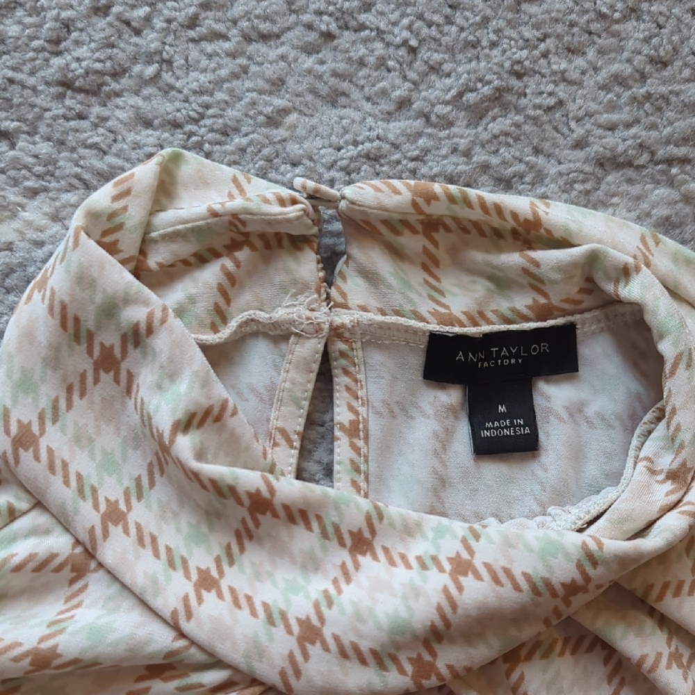 Ann Taylor Cream and Brown Checkered Blouse - Picture 2 of 5